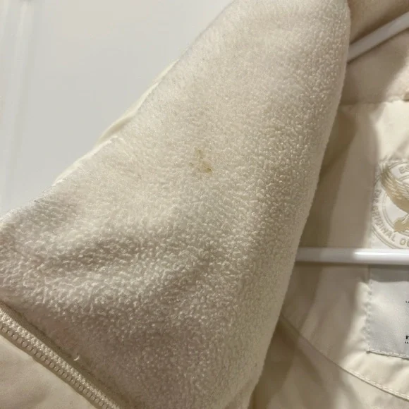 Eddie Bauer Women’s Goose Down Ivory Vest small - Picture 4 of 10